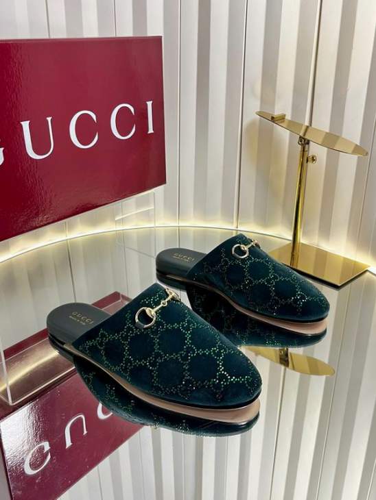 Picture of Gucci Slippers _SKUGuccisz35-39mnq12062001